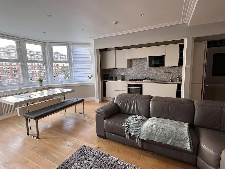 Beautiful Penthouse By Seafront Daire Brighton