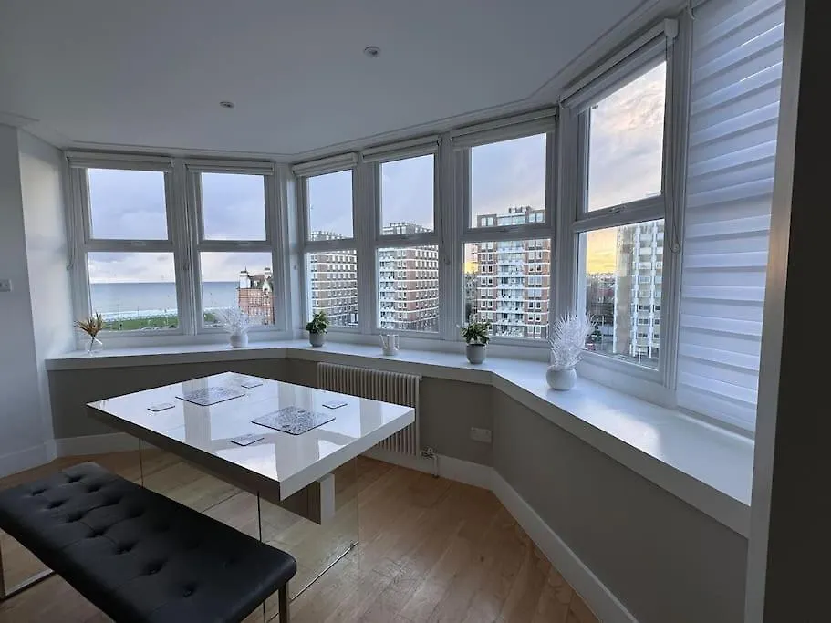 Beautiful Penthouse By Seafront Daire Brighton